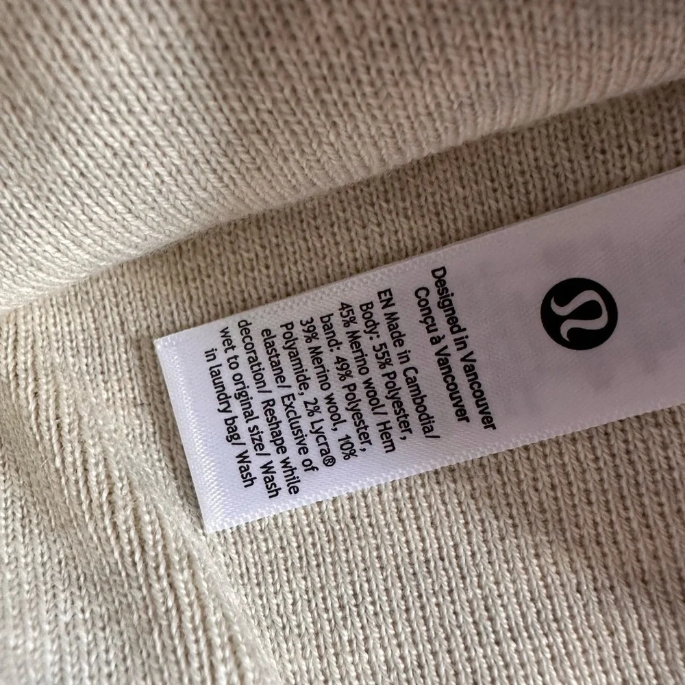 lululemon athletica Merino wool blend Heathered Cream Beanie NWT